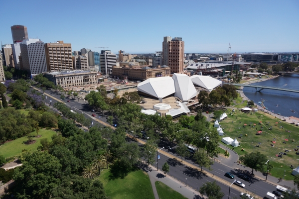 King William Road acts as a Gateway Boulevard from North Adelaide to the city centre