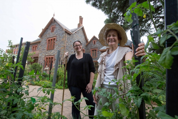 People can actively participate in green elements such as community gardens, helping to foster a sense of pride in green spaces